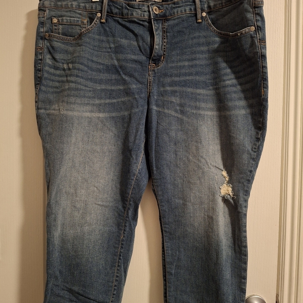 Classic Blue Women's Denim Jeans - Stylish Faded Wash - Picture 2 of 7